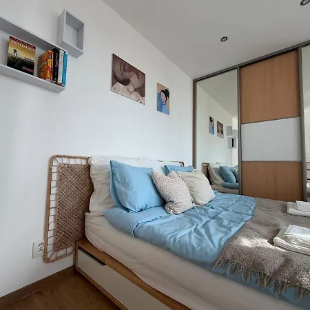 Cozy Themed With View And Centrum In 8 Minutes Apartmán
